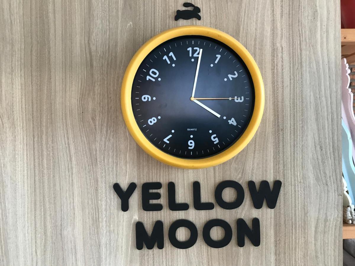 Yellow Moon Hotel Pattaya Luaran gambar
