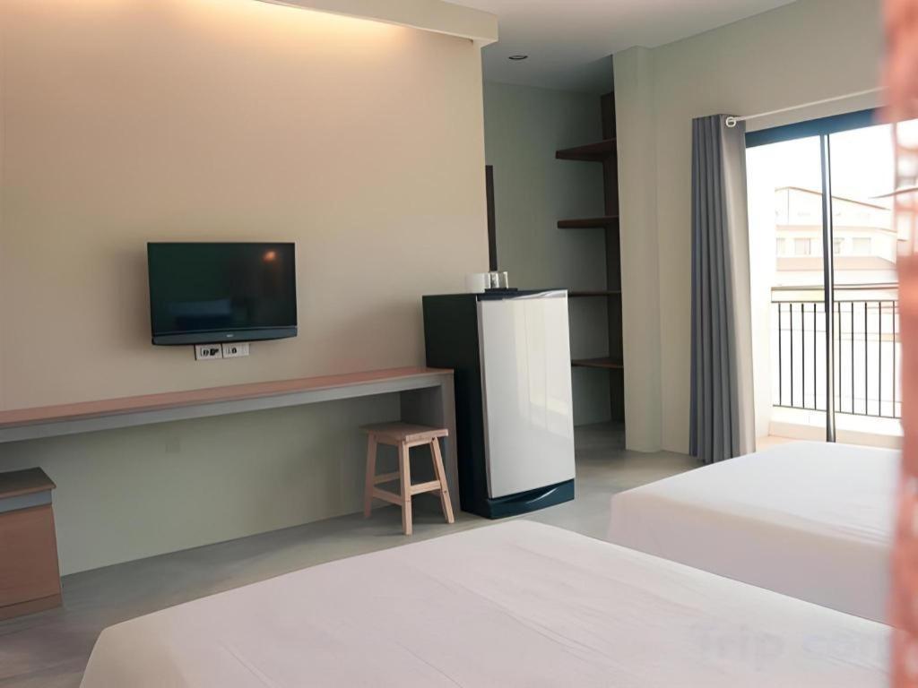 Yellow Moon Hotel Pattaya Luaran gambar