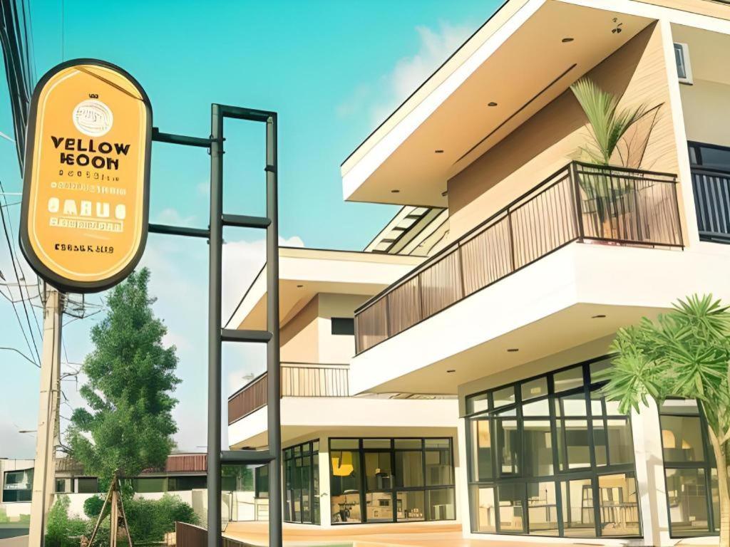 Yellow Moon Hotel Pattaya Luaran gambar