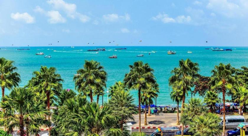 Yellow Moon Hotel Pattaya Luaran gambar