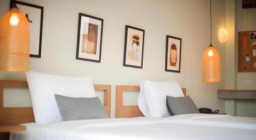 Yellow Moon Hotel Pattaya Luaran gambar