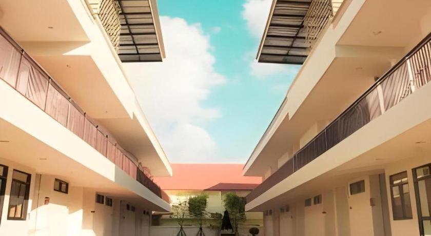 Yellow Moon Hotel Pattaya Luaran gambar