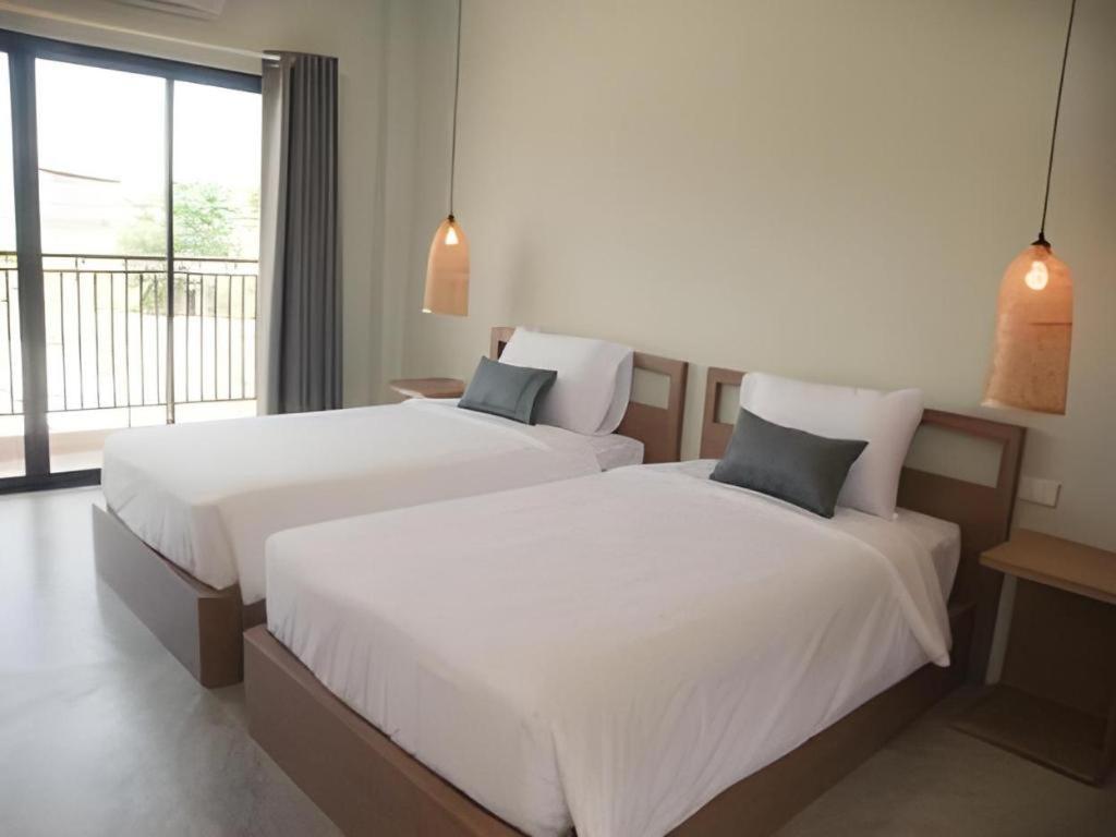Yellow Moon Hotel Pattaya Luaran gambar